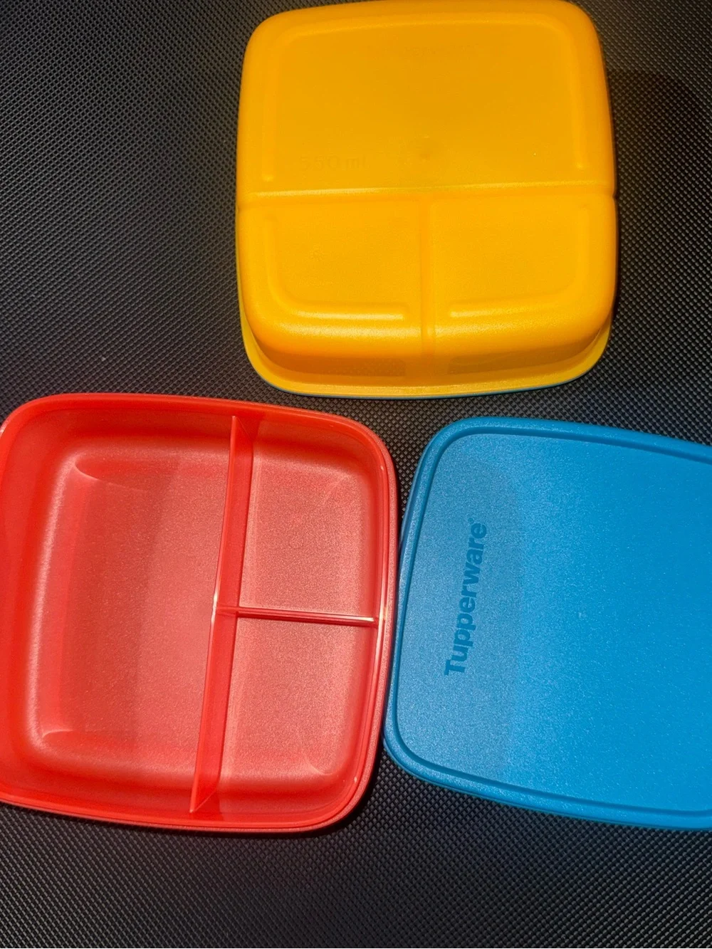 NEW Set of 2 Tupperware Divided Bento Lunch Boxes 550ml 3-Compartment Blue Lids